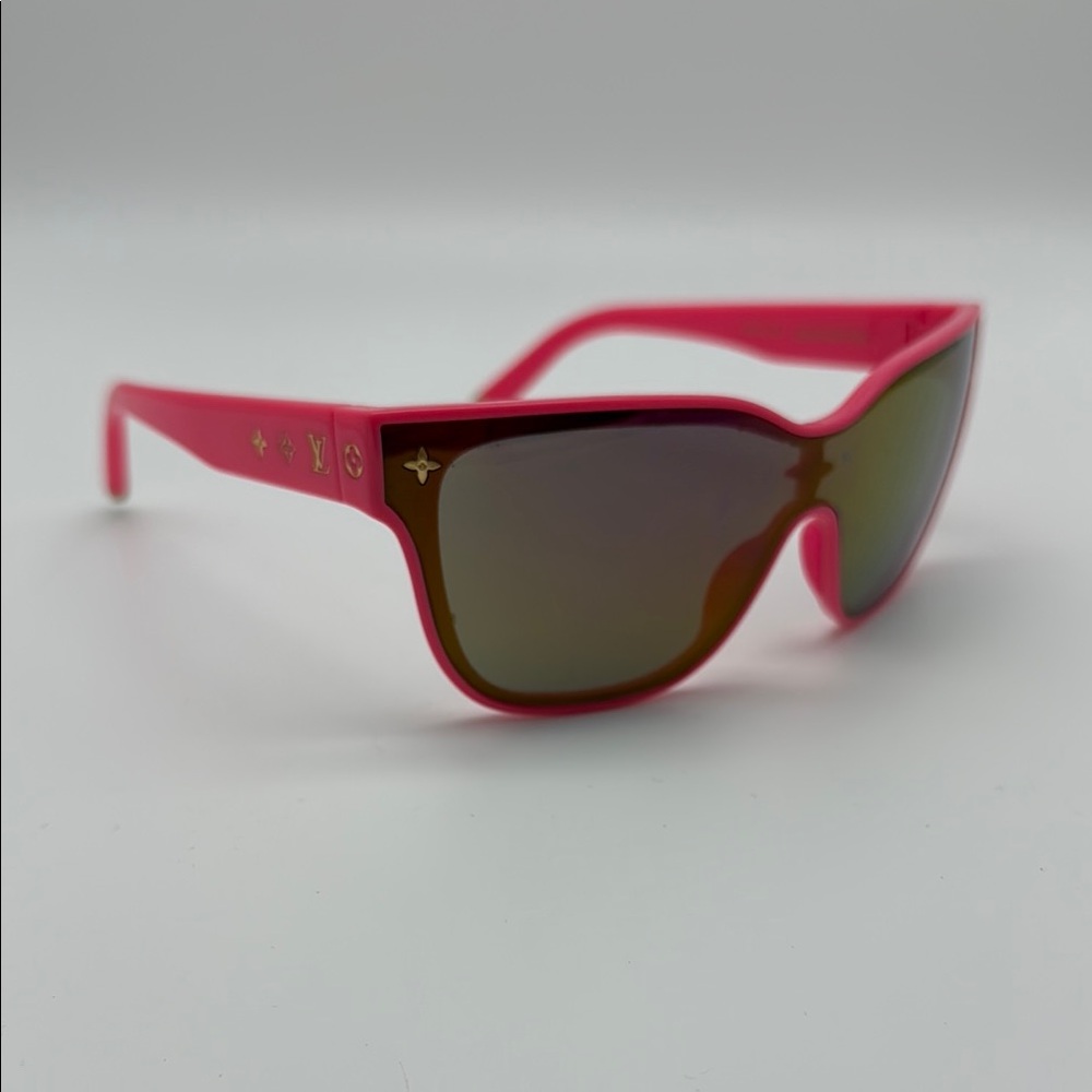 Louis Vuitton Pink Sunglasses with Gold Details